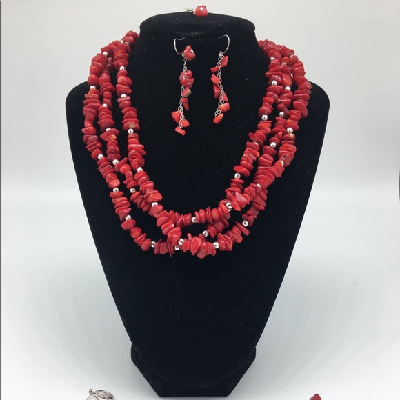 Necklace, bracelet and earrings - Picture 1 of 2